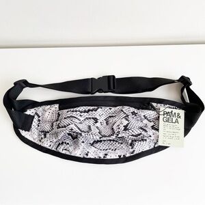 NEW PAM & GELA sands snake Fanny pack purse python reptile sling bag NWT black